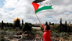 palestinian-israel-aqsa-friday-prayers-1552657768605.jpg