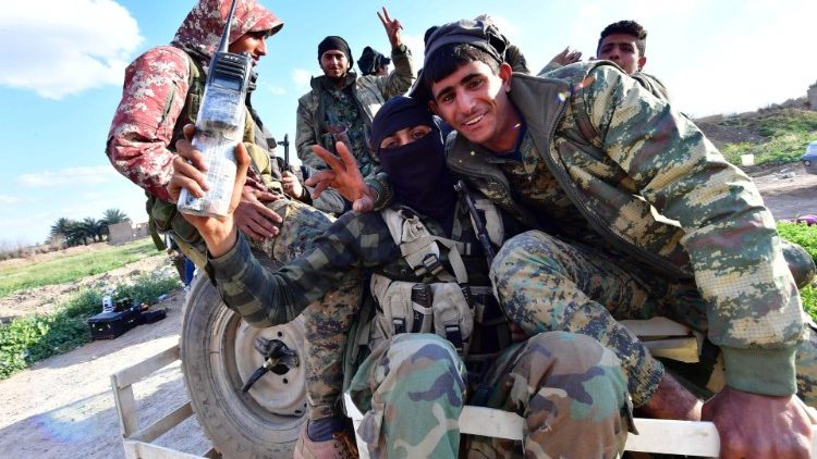 Soldats des FDS après leur victoire à Baghouz contre l'EI