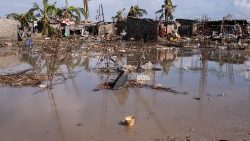 topshot-mozambique-weather-cyclone-disaster-1553342345491.jpg