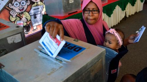 Indonésie: pourquoi l'Eglise appelle les jeunes à voter 