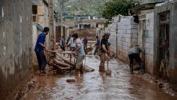 iran-flood-weather-1554640731248.jpg