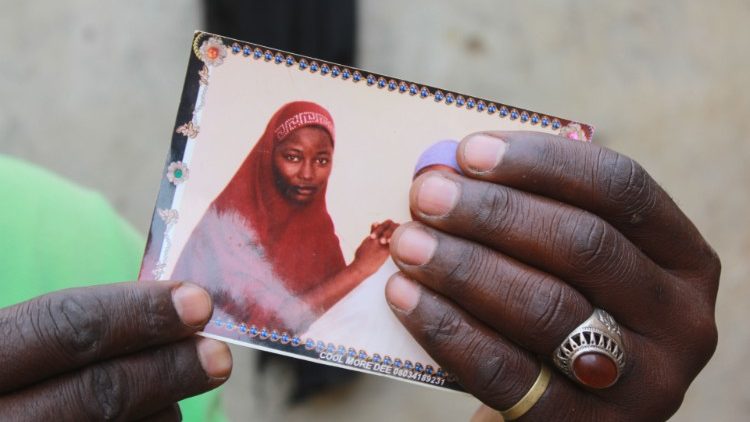 Fotografia dievčaťa uneseného skupinou Boko Haram v Nigérii