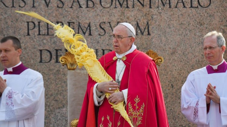 Påven under Palmsöndagens procession 