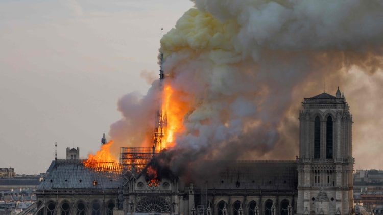 FRANCE-FIRE-NOTRE DAME - smoke bellowing as the flames brought down the roof
