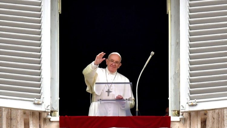 Påven vid Regina Coeli annandag påsk