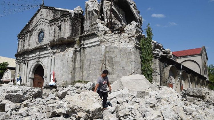 An earthquake in the Philippines wreaks damage on the Church of St. Catherine of Alexandria in the town of Porac