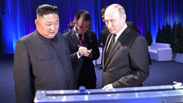 블라디미르 푸틴 러시아 대통령과 김정은 북한 국무위원장 