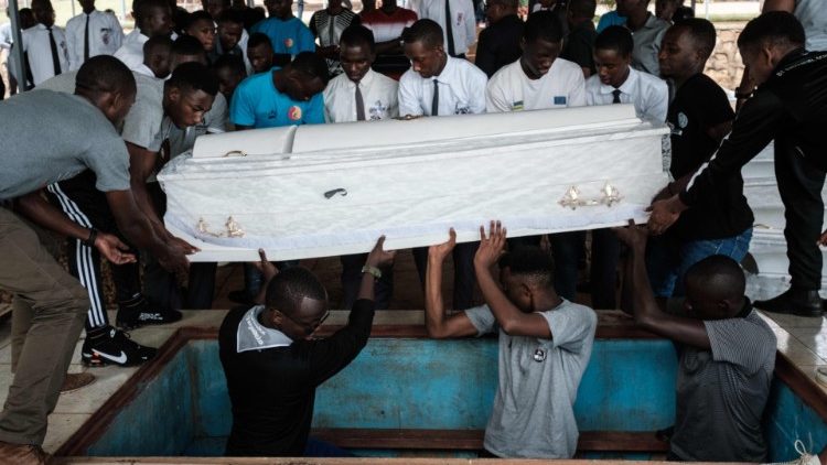 Ein Bild der Begräbniszeremonie in Kigali, Ruanda, am 4. Mai 2018