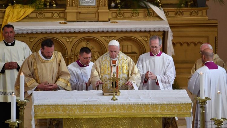 Pope during Holy Mass in Rakovsky