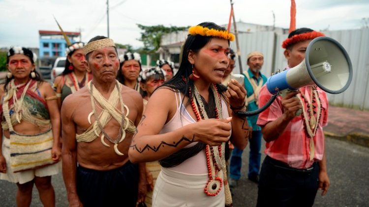 Indigene in Ecuador fordern ein Ende des rücksichtslosen Abbaus von Ressourcen in ihren Lebensräumen