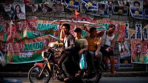 Élections de mi-mandat aux Philippines: un référendum pour le président Duterte