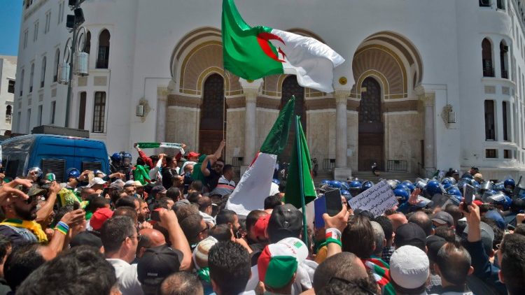 Manifestation à Alger (17 mai 2019)