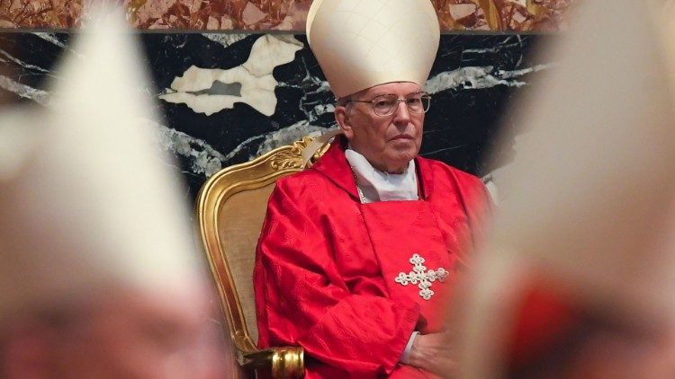 Итальянский кардинал Джованни Баттиста Ре