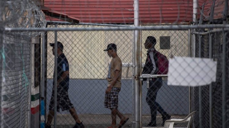 Central American migrants wait to be granted asylum on the Mexico-Guatemala border