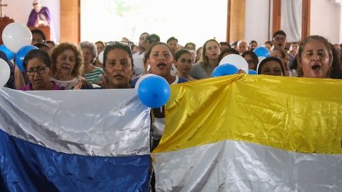 Repressão contra a Igreja na Nicarágua gera protesto de estudantes