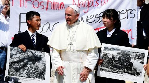 Візіт Папы ў Японію: японцы знаёмяцца з Каталіцкім Касцёлам