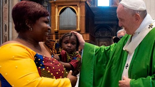 Live bei uns: Messe für Migranten mit Franziskus