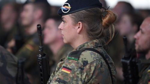 D: Weihbischof warnt vor AfD-Plänen zur Bundeswehr