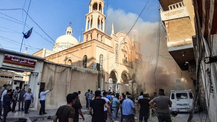 Мястото на експлозията до църквата Дева Мария в Камишли