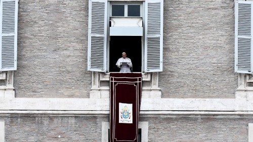 Påven vid angelus: Be i direkt dialog med Herren