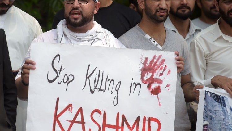 Proteste in Pakistan gegen Indien