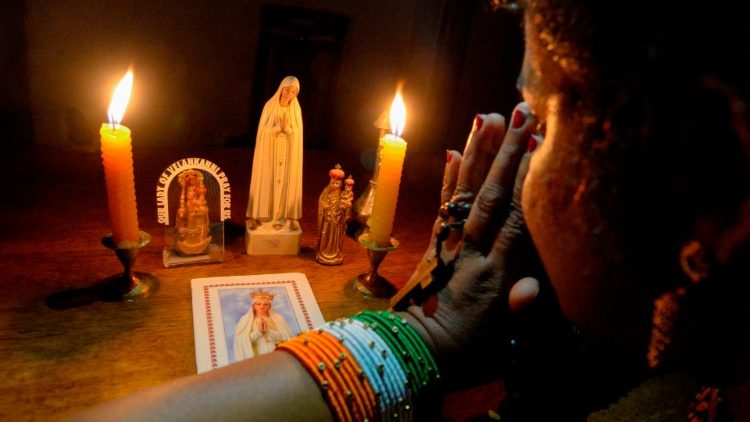 Velankanni é um famoso centro de peregrinação mariana na Diocese de Thanjavur, no sul da Índia, onde milhões de devotos visitam a Basílica todos os anos. 
