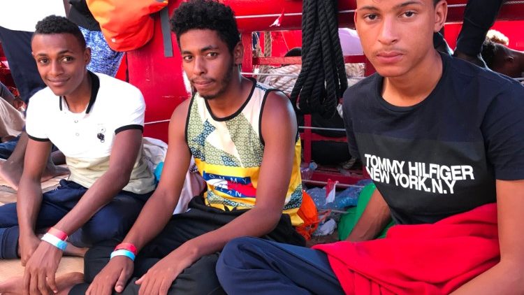 Salah, 19; Ibrahim, 22; Khalil, 20 aus Libyen an Bord der Ocean Viking
