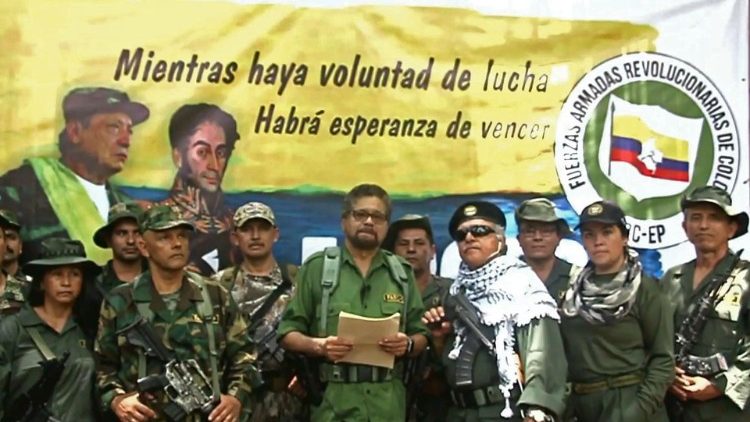 متمردون كولومبيون يهددون بالعودة إلى الكفاح المسلح