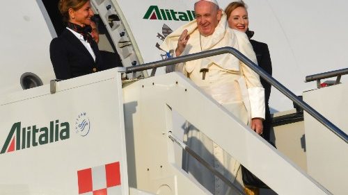 L’avion du Pape François en route pour le Mozambique