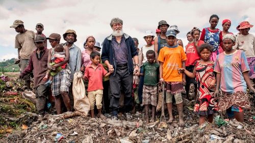 Papst besucht in Madagaskar Sozialprojekt mit „Kärntner Dorf"