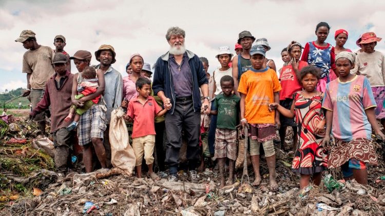 Der argentinische Missionar Pedro Opeka, "Apostel der Müllmenschen" in Madagaskar
