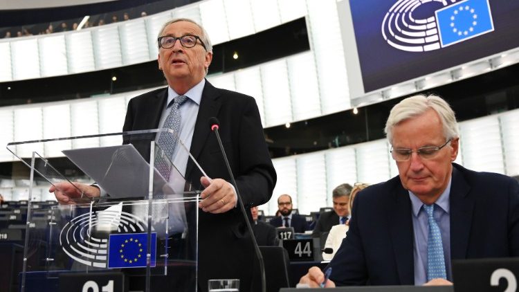 Presidente della Commissione europea Juncker ai negoziati sulla Brexit