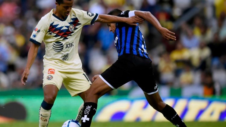 V bielom drese mužstva América hrá aj Giovani Alex dos Santos Ramírez