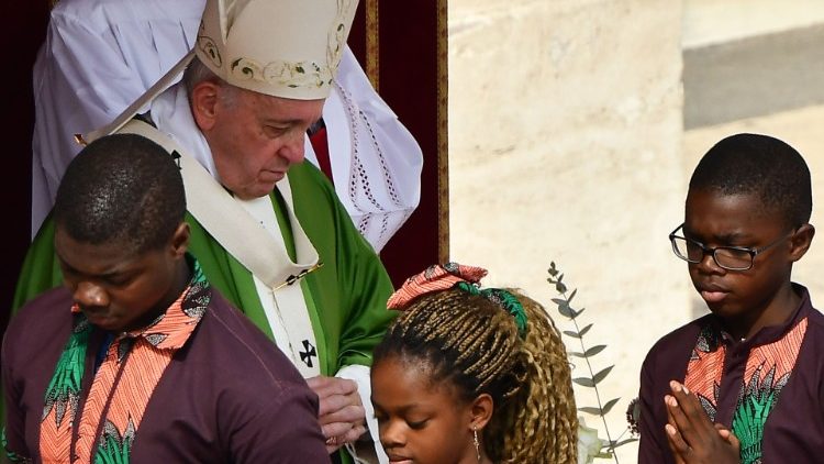 البابا فرنسيس يترأس القداس الإلهي احتفالا باليوم العالمي للمهاجر واللاجئ 29 أيلول سبتمبر 2019