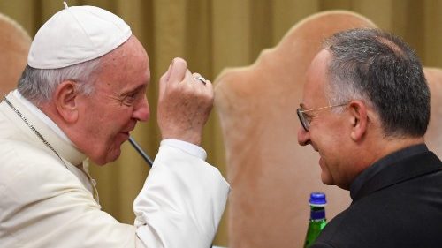 Papst: Der Weg zu Gott führt über die Selbsterkenntnis und den Dienst am Nächsten