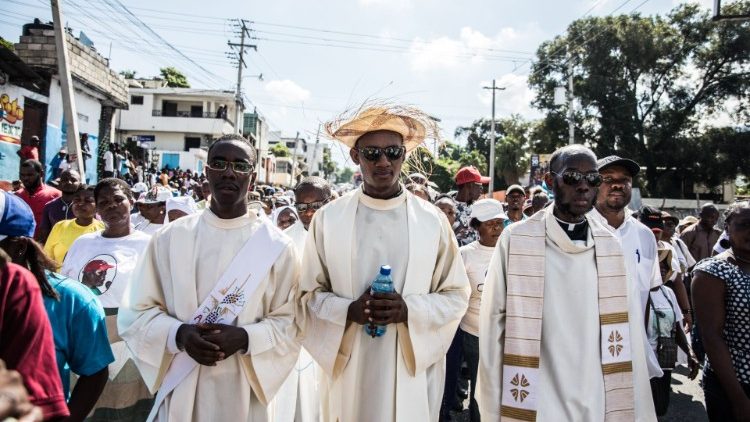 Des milliers de catholiques ont participé à une marche silencieuse et non-violente à Port-au-Prince, le 22 octobre 2019