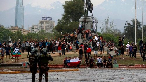 Le Chili en grève malgré les promesses du président Piñera 