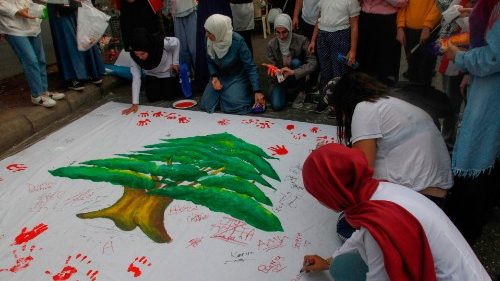 Francesco e il grido dei giovani libanesi: il Paese sia sempre spazio di convivenza pacifica