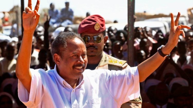 Sudans Premierminister Abdalla Hamdok verspricht den Opfern des Konflikts in Darfur Frieden
