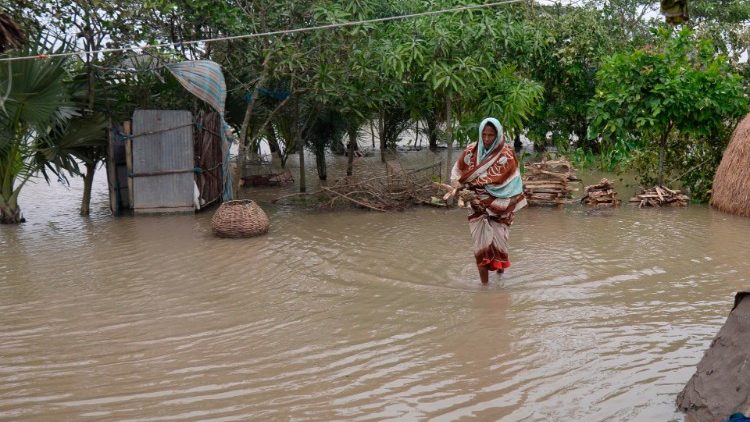 Zyklon Bulbul sorgte für heftige Überschwemmungen in Bangladesch
