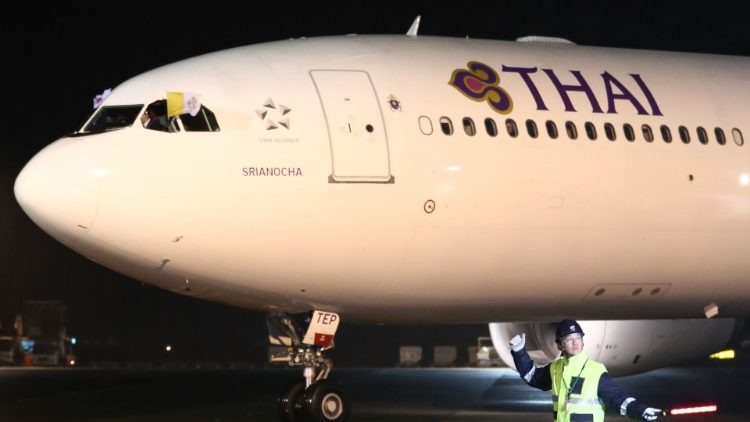 Papal plane from Bangkok to Tokyo