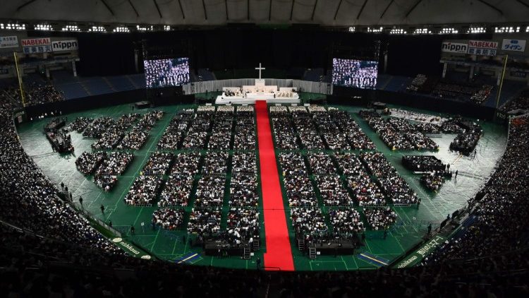 Msza na Stadionie Tokyo Dome