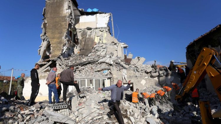 Albania: Caritas spieszy na pomoc ofiarom trzęsienia ziemi 