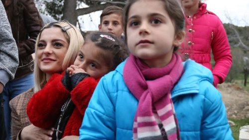 Schweiz: Caritas ist alarmiert wegen Kinderarmut im Land