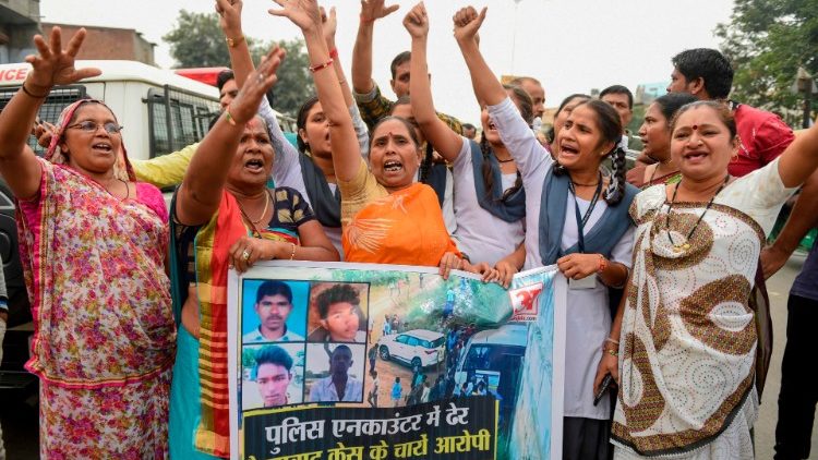 In Indien überwiegt Freude über den Tod von vier mutmaßlichen Vergewaltigern