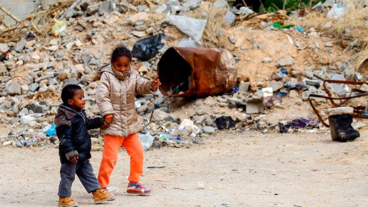Либийски деца по улиците на Триполи