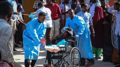 El Papa reza por las víctimas del atentado en Somalia