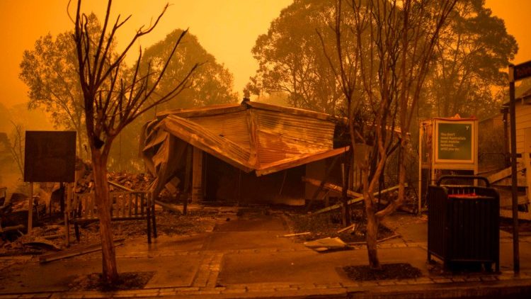 Развалините от опожарена къща в Кобарго, в Нов Южен Уелс