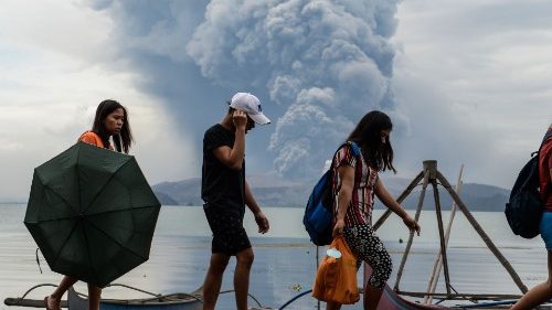 Philippinen: Kirche hilft Opfern des Vulkanausbruchs