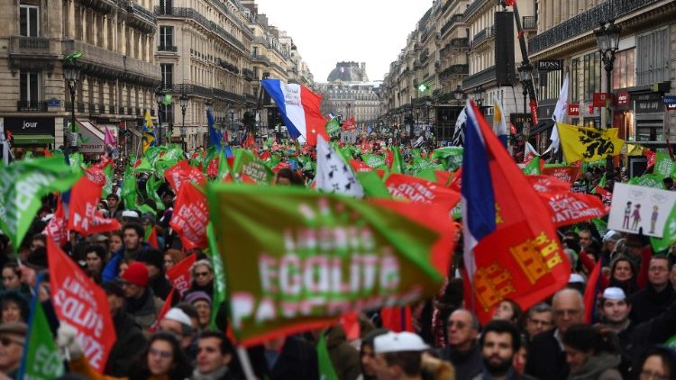 Demonstrace proti schválení zákona o bioetice, Paříž 19. ledna 2020